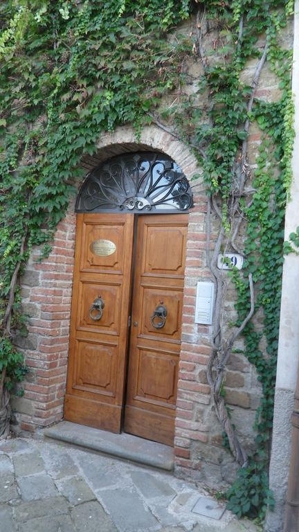 Tre Girasoli Monte San Savino Bilik gambar